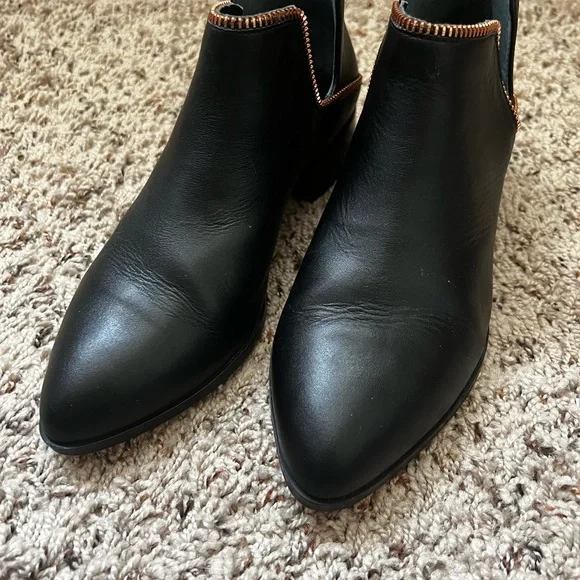 Halogen Piper Black Booties - Picture 6 of 12